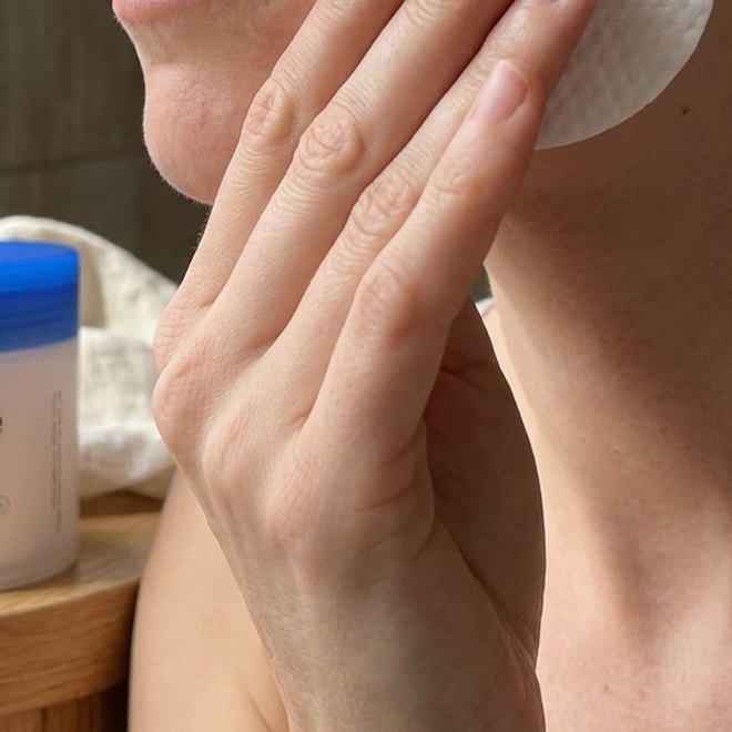 Pore refining pads in use